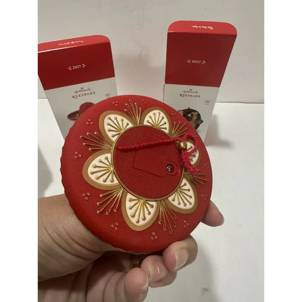 2 Hallmark Keepsake 2017 Sound Ornaments Feliz Navidad Hat + U Can’t‎ Touch This